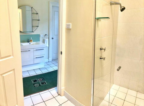 A Secret Garden - Accommodation Rockhampton 6