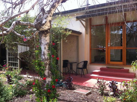 A Secret Garden - Accommodation Rockhampton 0