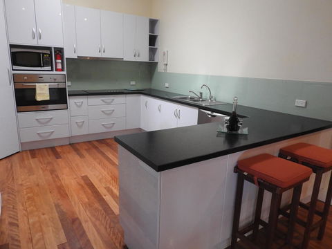 A Secret Garden - Accommodation Rockhampton 4