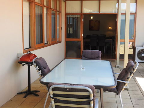 A Secret Garden - Accommodation Rockhampton 19