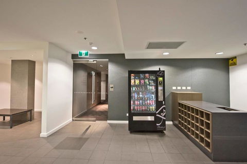 Luxury City Apt With Pool, Gym, Spa, Netflix - Accommodation Rockhampton 5