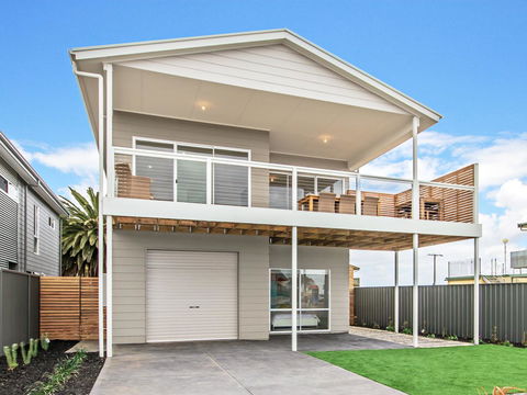 Seas The Day - Accommodation Rockhampton 0