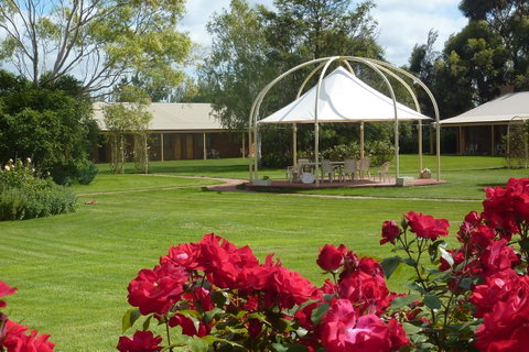 Coonawarra Place Motor Inn - Accommodation Rockhampton 3