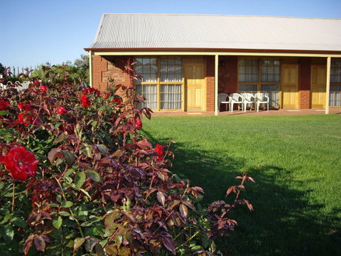Coonawarra Place Motor Inn - Accommodation Rockhampton 5