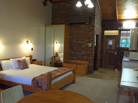 Coonawarra Place Motor Inn - Accommodation Rockhampton 32