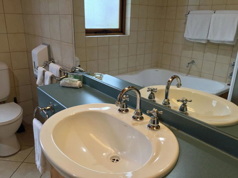 Coonawarra Place Motor Inn - Accommodation Rockhampton 44