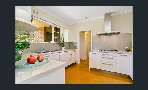 Stunning House With Beautiful Entertainment Area!! - Accommodation Rockhampton 9