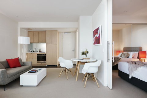 Art Series - The Watson - Accommodation Rockhampton 16