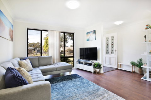 Wildwood I Pet Friendly I 5 Mins To Beach - Accommodation Rockhampton 2
