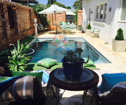 The Winemakers - Accommodation Rockhampton 0