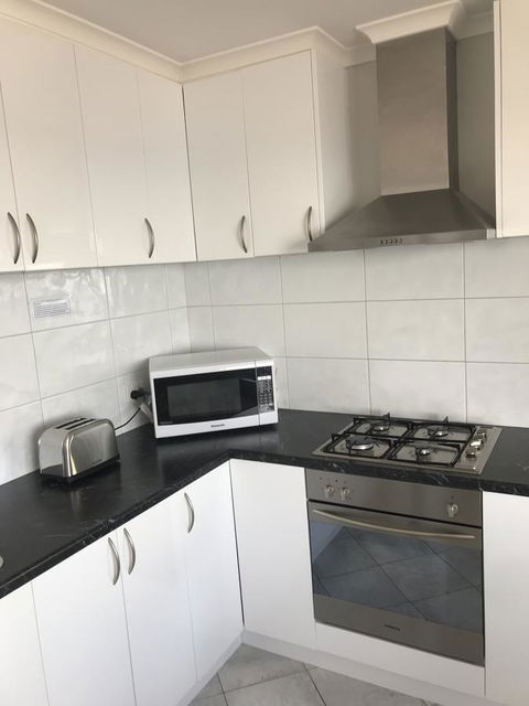 Beachside & Jetty View Apartment 6 - Captain\'s Apt - Accommodation Rockhampton 5