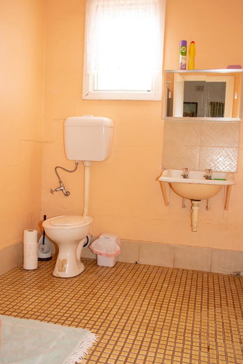 Kimba Units - Accommodation Rockhampton 22