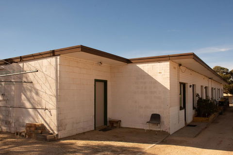 Kimba Units - Accommodation Rockhampton 18