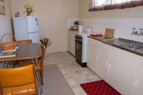 Kimba Units - Accommodation Rockhampton 7