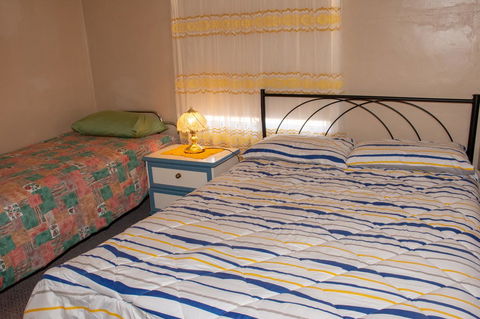 Kimba Units - Accommodation Rockhampton 13