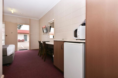 Motel Poinsettia - Accommodation Rockhampton 27