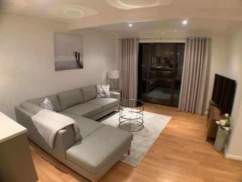On Gilbert - Accommodation Rockhampton 4