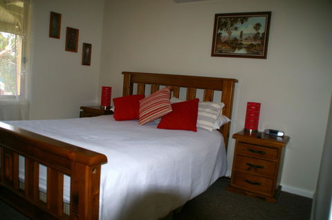 The Hakeas - Accommodation Rockhampton 2