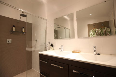 One Tree Bed And Breakfast - Accommodation Rockhampton 20
