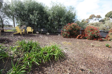 One Tree Bed And Breakfast - Accommodation Rockhampton 4