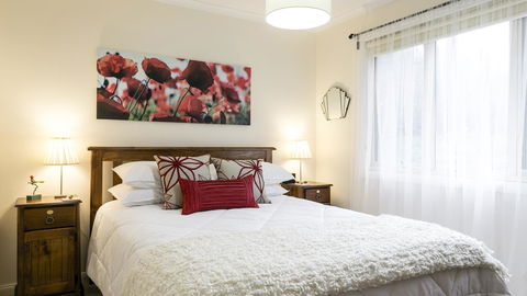 One Tree Bed And Breakfast - Accommodation Rockhampton 2