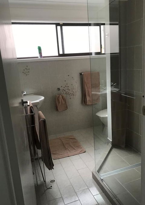 Arena Blanca Holiday Home - Accommodation Rockhampton 4