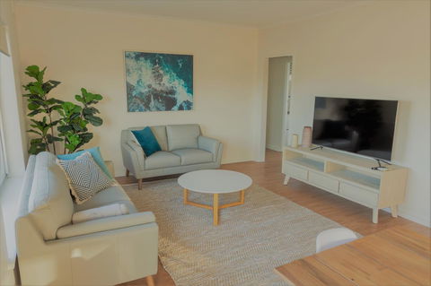 Henley Beach South, Amazing Views, Huge Private Balcony! - Accommodation Rockhampton 14