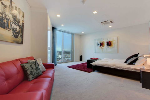 Executive Suite, Incredible Views Of City - Accommodation Rockhampton 6