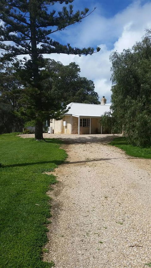 Peppermint Farm Cottage - Accommodation Rockhampton 2
