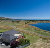 Golfers Paradise 18th Tee - 52 Huntingdale Drive - Accommodation Rockhampton