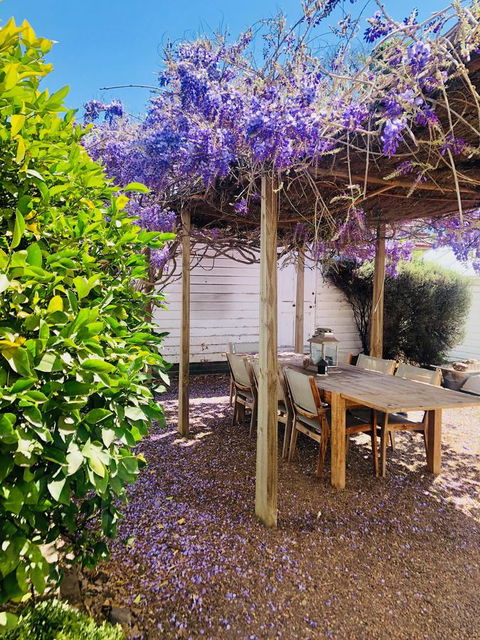 Belmore Cottage - Accommodation Rockhampton 9