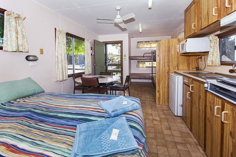Echo Holiday Parks - Naracoorte - Accommodation Rockhampton 2