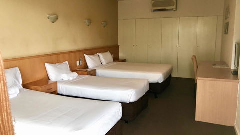 Haven Marina Motel - Accommodation Rockhampton 1