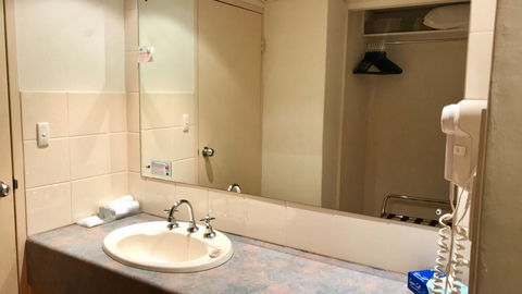 Haven Marina Motel - Accommodation Rockhampton 5