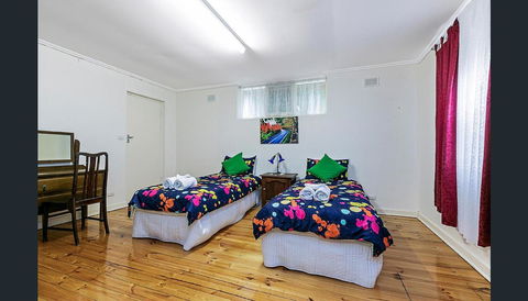 Treasured Memories Cottage - Accommodation Rockhampton 3