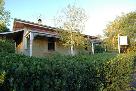 Treasured Memories Cottage - Accommodation Rockhampton 26