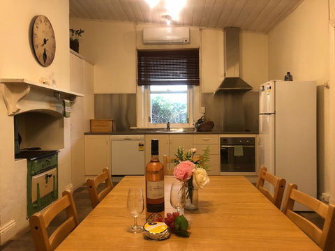 Treasured Memories Cottage - Accommodation Rockhampton 18