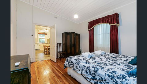 Treasured Memories Cottage - Accommodation Rockhampton 11