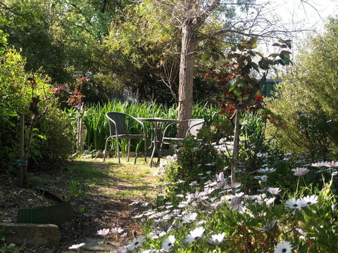 Treasured Memories Cottage - Accommodation Rockhampton 23