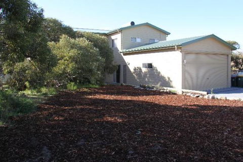 LAS ARENAS - The Sands - BEACH HOUSE - Accommodation Rockhampton 7