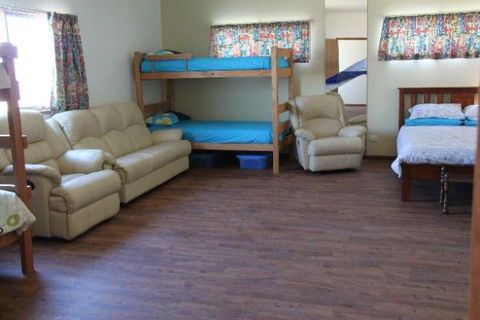LAS ARENAS - The Sands - BEACH HOUSE - Accommodation Rockhampton 4