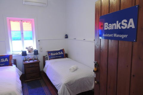 Wozza's B&B - Accommodation Rockhampton 7