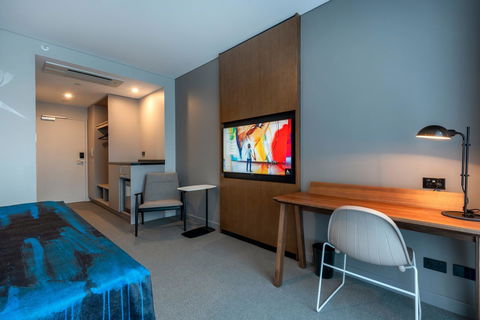 The Adnate Perth - Art Series - Accommodation Rockhampton 12
