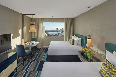 Crown Promenade Perth - Accommodation Rockhampton 2