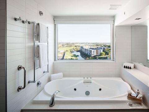 Crown Promenade Perth - Accommodation Rockhampton 3