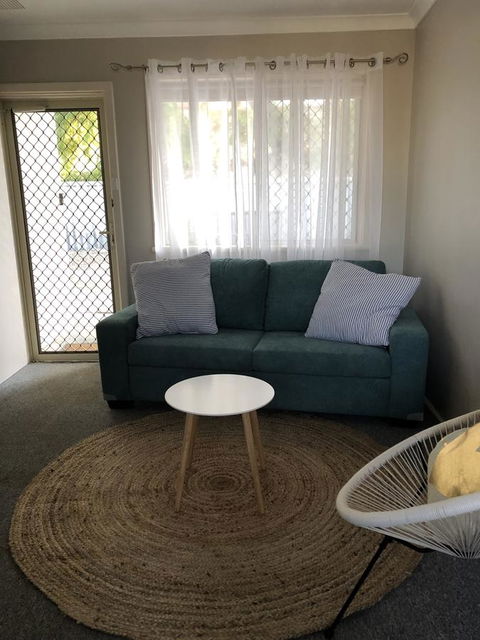 White Sands - Accommodation Rockhampton 9