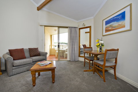 Abbey Beach Resort - Accommodation Rockhampton 16