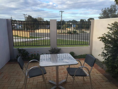Country Comfort Amity Motel - Accommodation Rockhampton 2