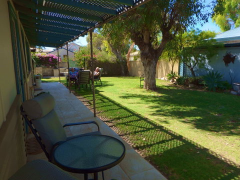 Lazy Lobster Holiday Units & Chalets - Accommodation Rockhampton 30