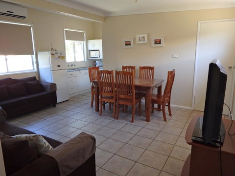 Lazy Lobster Holiday Units & Chalets - Accommodation Rockhampton 23